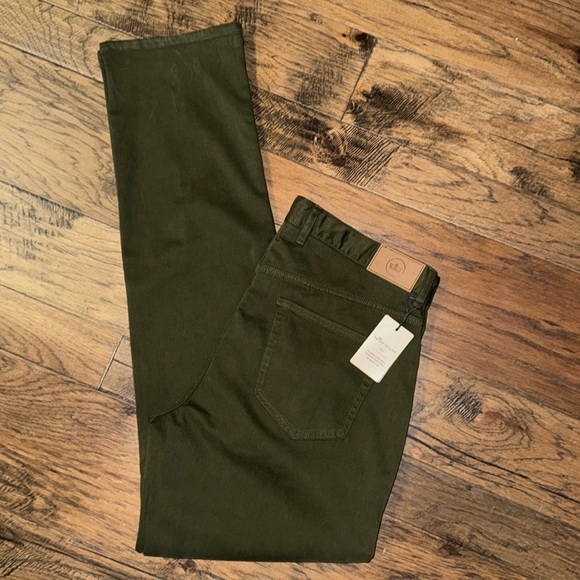Peter Millar Ultimate Sateen Five-Pocket Pant in Dark Olive - Picture 5 of 14